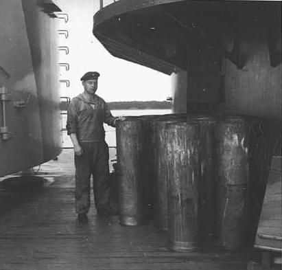 WNFIN_10-45_Bofors_casings_pic.jpg