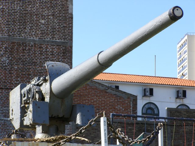 WNGER_59-55_skc28_Graf_Spee_museum_pic.jpg