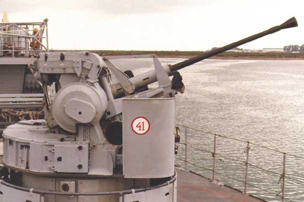 WNSweden_4cm-70_m1948_IZAR_pic.jpg