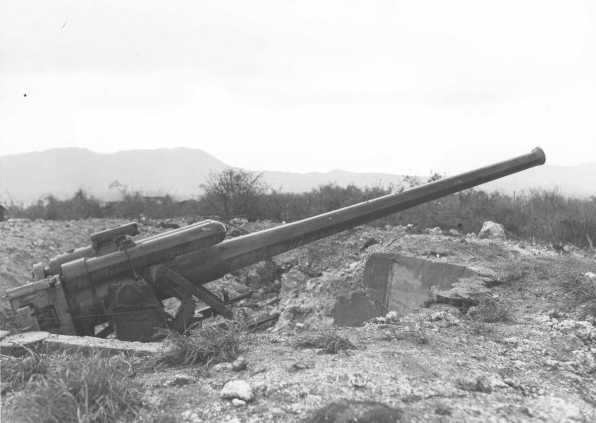 WNJAP_5-40_t89_Guam_pic.jpg