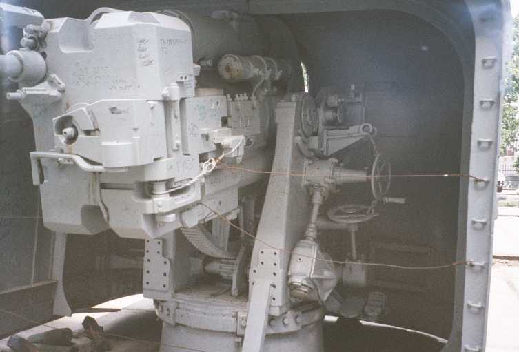 WNRussian_51-50_m1936_back_right_pic.jpg