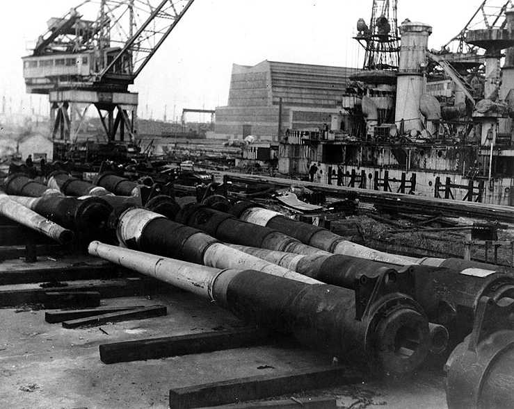 WNUS_12-45_mk5_guns_pic.jpg