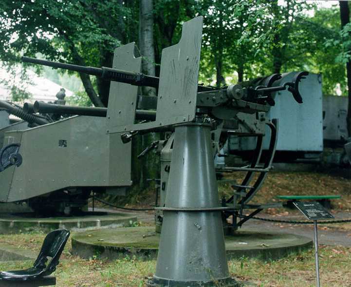 WNUS_2cm-70_mk234_British_mk2A_pic.jpg