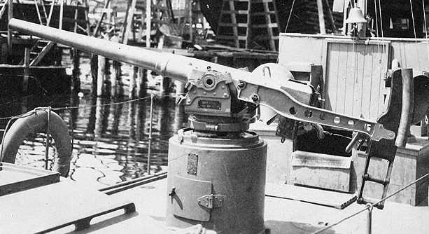 WNUS_3pounder_m1_Uncas_pic.jpg